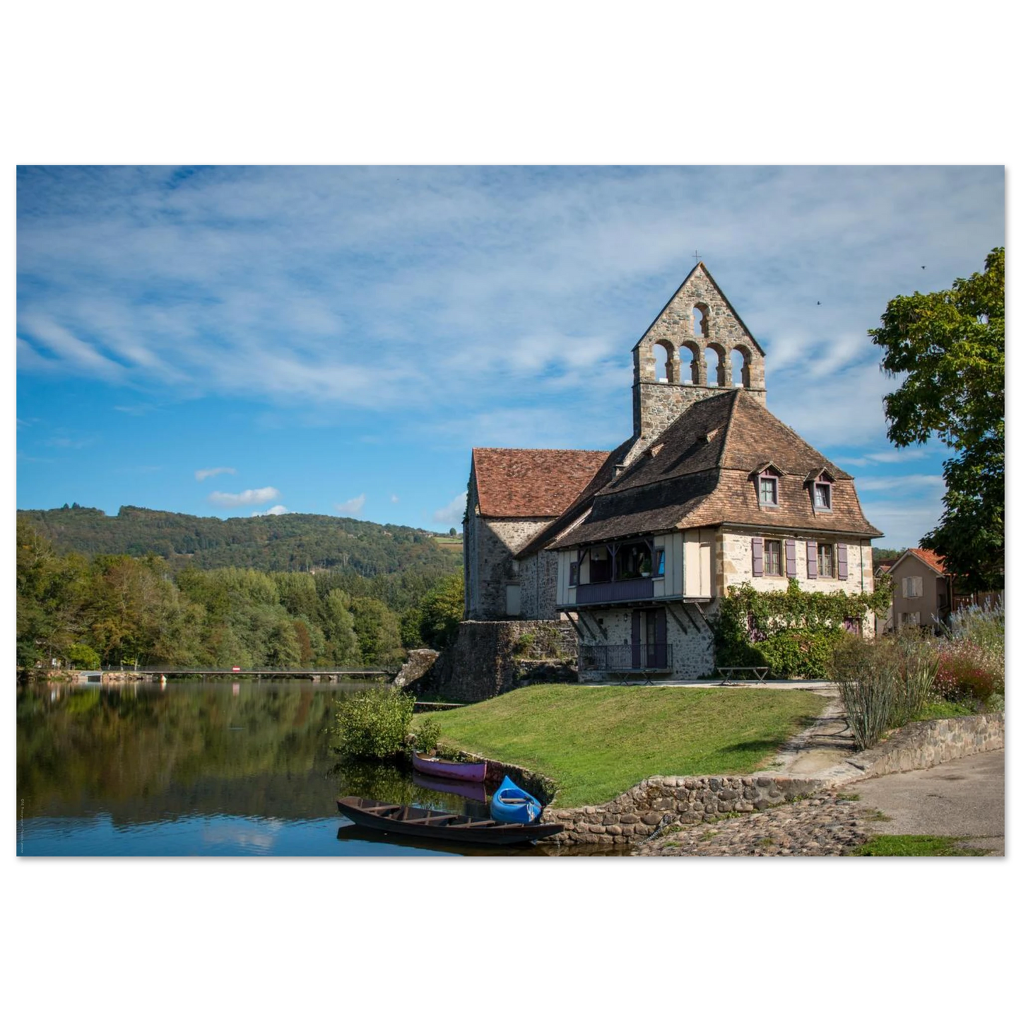 3e1dbff9-186b-4ab8-b427-cbd7b24b6c4c