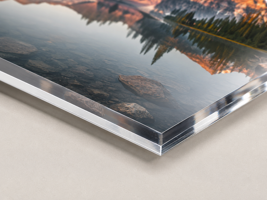 Plexiglas